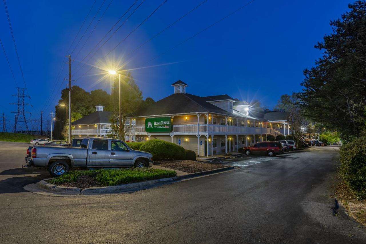 Hometowne Studios By Red Roof Atlanta Ne - Norcross South Extérieur photo