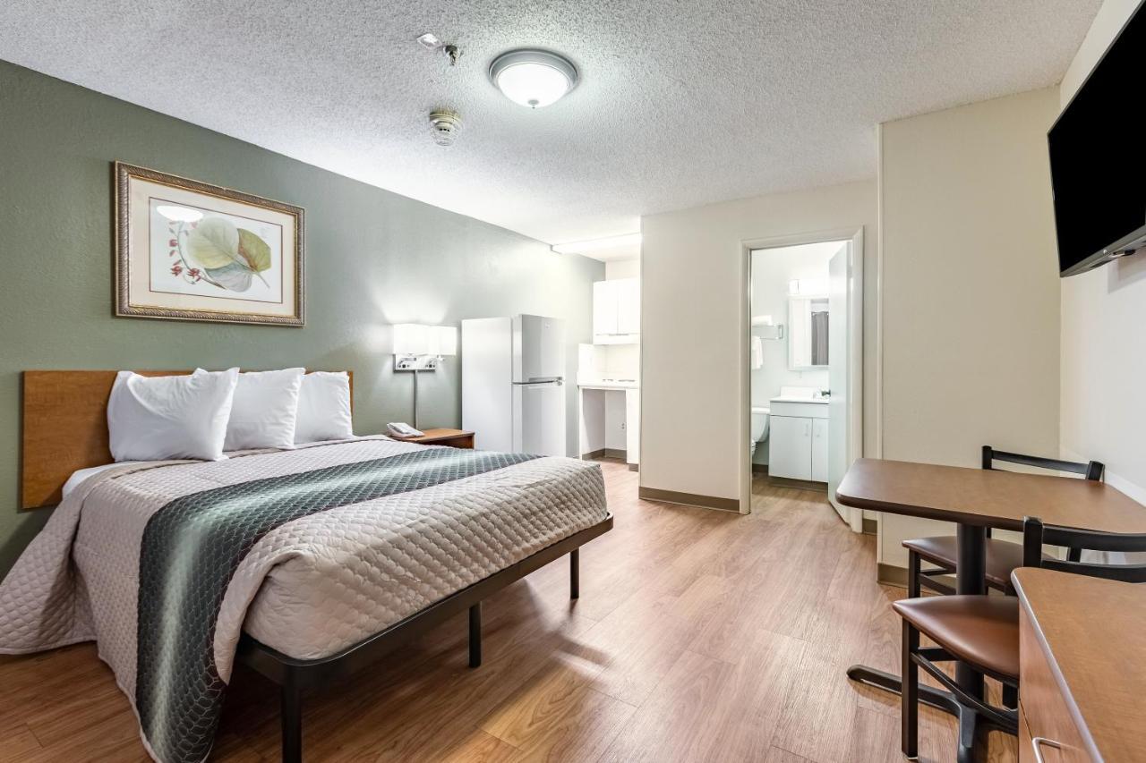 Hometowne Studios By Red Roof Atlanta Ne - Norcross South Extérieur photo