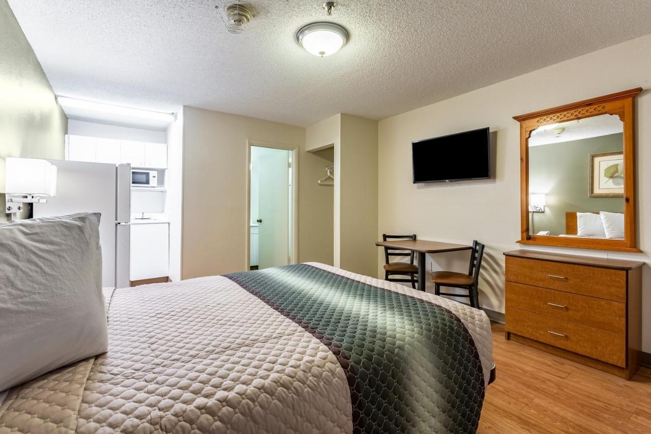 Hometowne Studios By Red Roof Atlanta Ne - Norcross South Extérieur photo