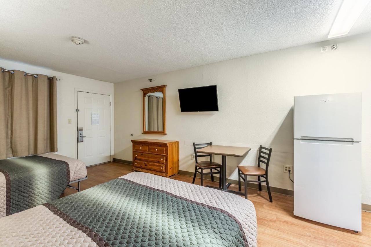 Hometowne Studios By Red Roof Atlanta Ne - Norcross South Extérieur photo
